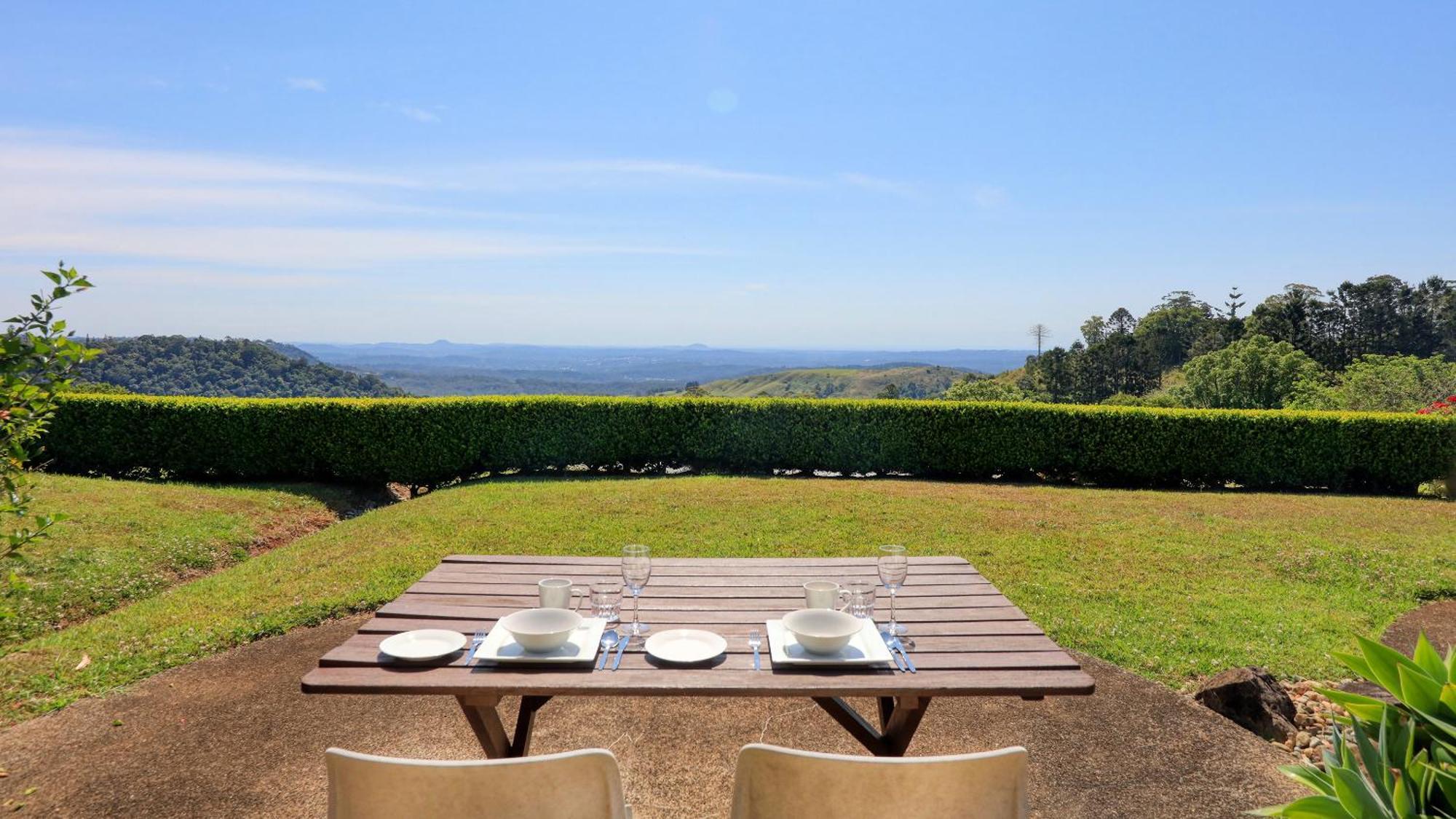 Maleny Views Motel Exterior photo